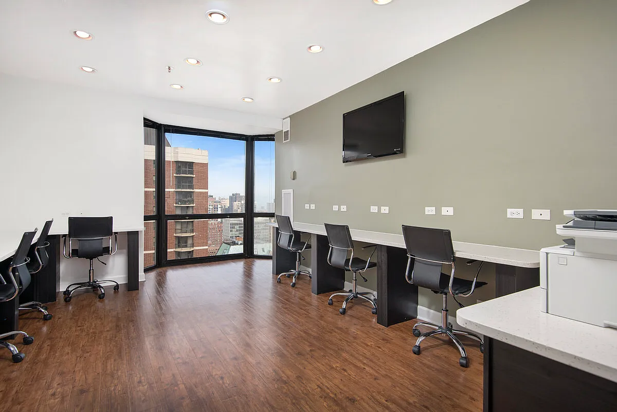 1111 N. Dearborn — Photo 3