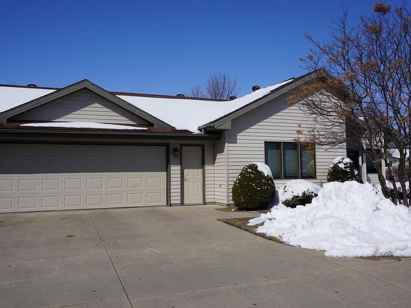 3rd image of 2210 Arrowwood Ct