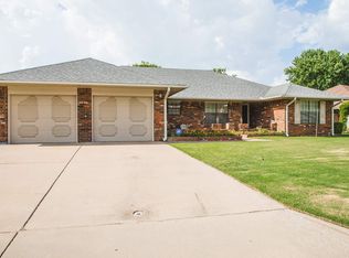 2009 8th Ave NW, Ardmore, OK 73401