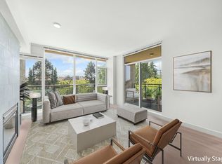 15445 Vine Ave #301, White Rock, BC V4B 2T3