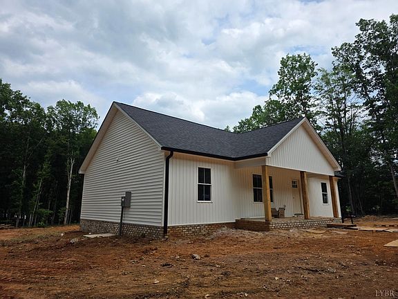 2nd image of 2060 Stonewall Rd