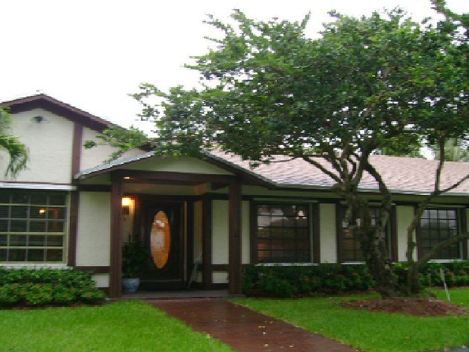 1st image of 8841 SW 176th St
