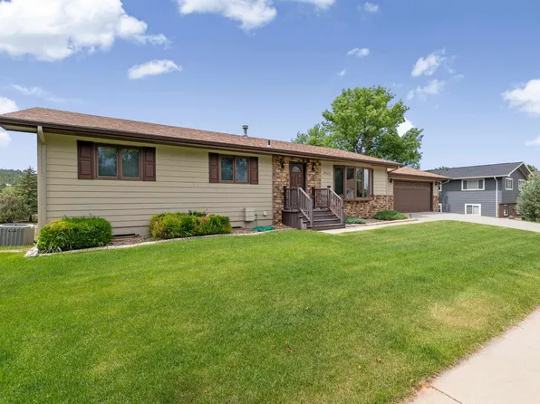 4626 Ridgewood St, Rapid City, SD 57702