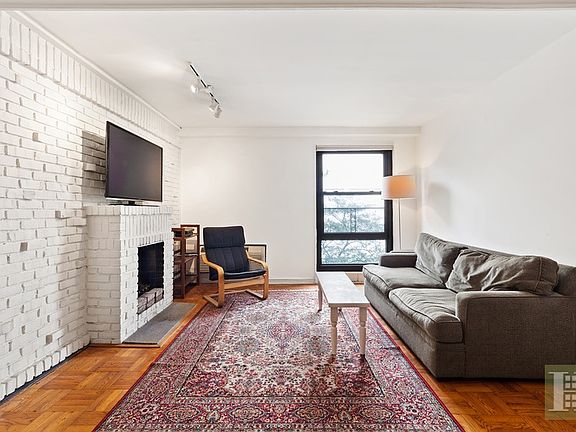 4th image of 260 W 22nd St APT 3F