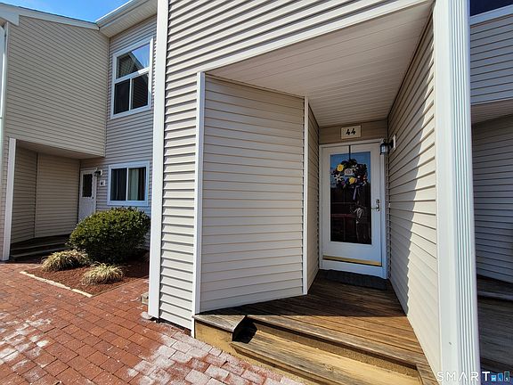 2nd image of 35 Ruth Street #44