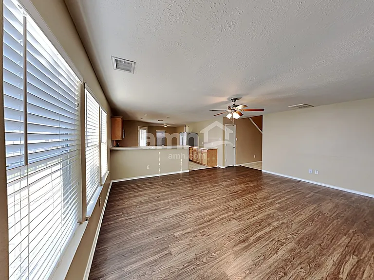 5446 Aloe Ave — Photo 6