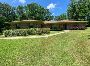 1160 Timberlane Dr, Vicksburg, MS 39180