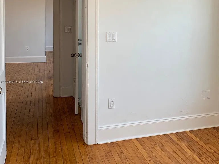 4349 Sheridan Ave #8 — Photo 14