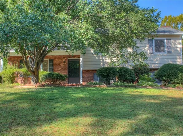 944 Bouzeke Rd, Lewisville, NC 27023