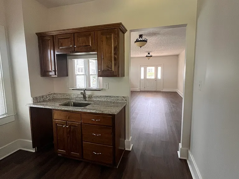 1217 Schiller Ave #1 — Photo 8