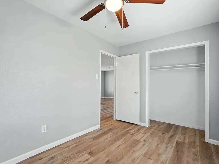 5107 Durango Dr — Photo 10