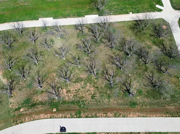 6009 Bonanza Dr, Granbury, TX 76049