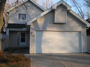 1397 Granada Trl N, Oakdale, MN 55128