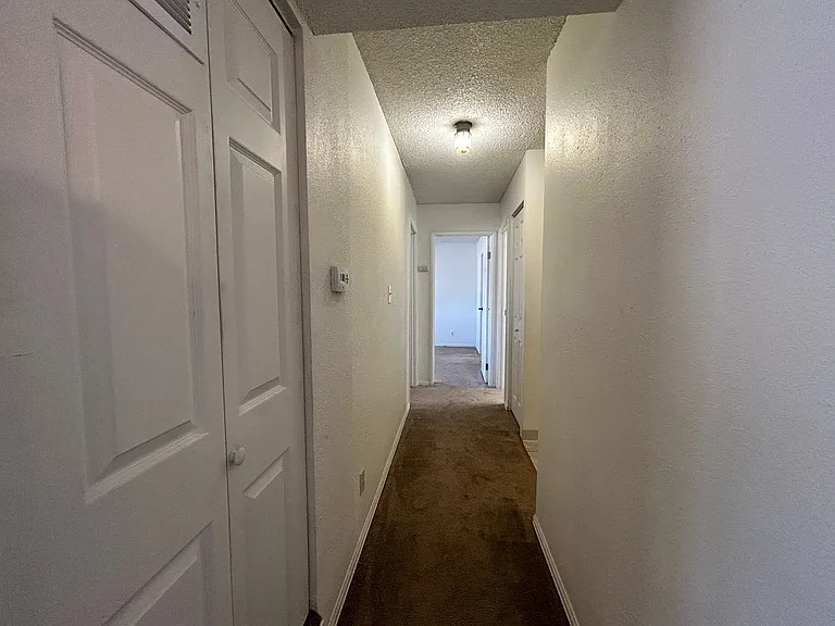 140 E Highline Cir #108 — Photo 18