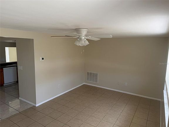 3rd image of 3452 Columbus Dr