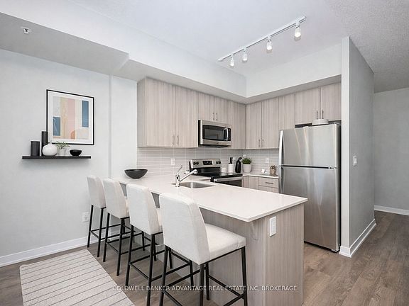 4th image of 550 Service Rd #610
