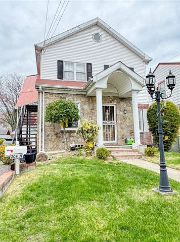 1st image of 20411 33rd Ave #2