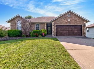 5343 S Cloverdale Ln, Battlefield, MO 65619