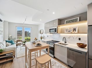 16 West St #670, Brooklyn, NY 11222