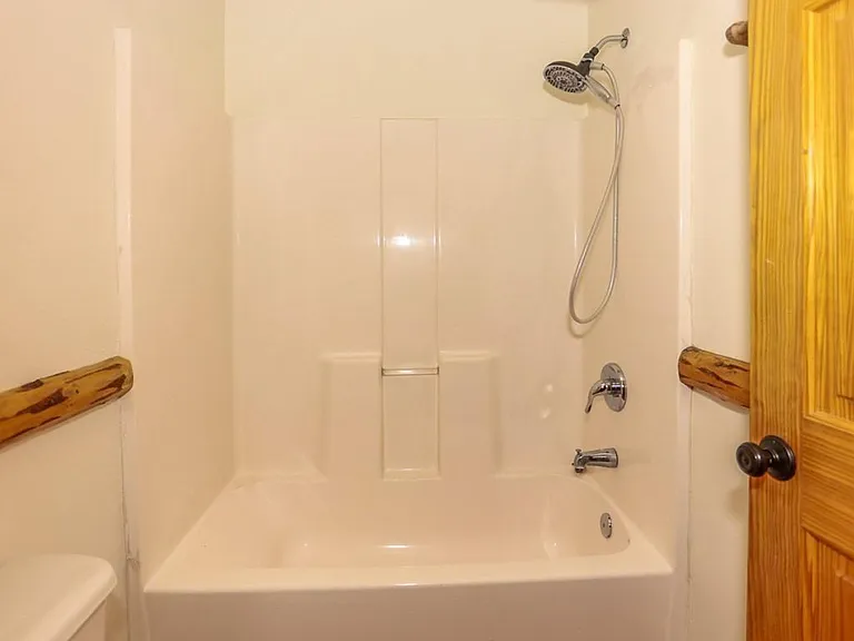 432 Chip O Wood Ln — Photo 29