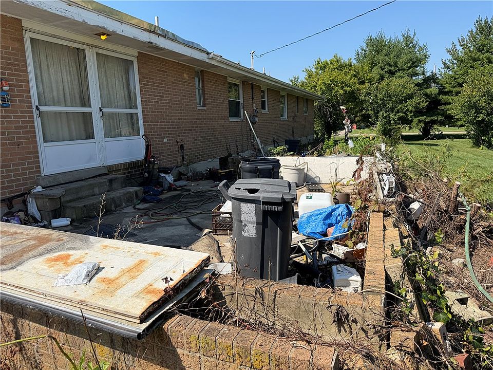 2nd image of 4575 Filbrun Ln