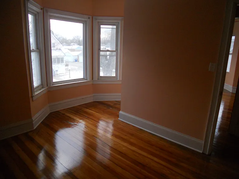 S 17th Ave — Photo 7