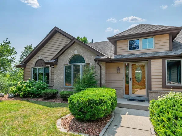 W330S1461 County Road C, Delafield, WI 53018