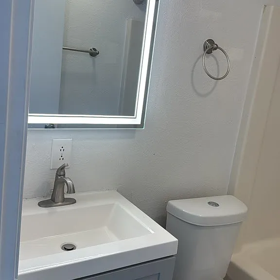 601 Rizek Dr #5B — Photo 4
