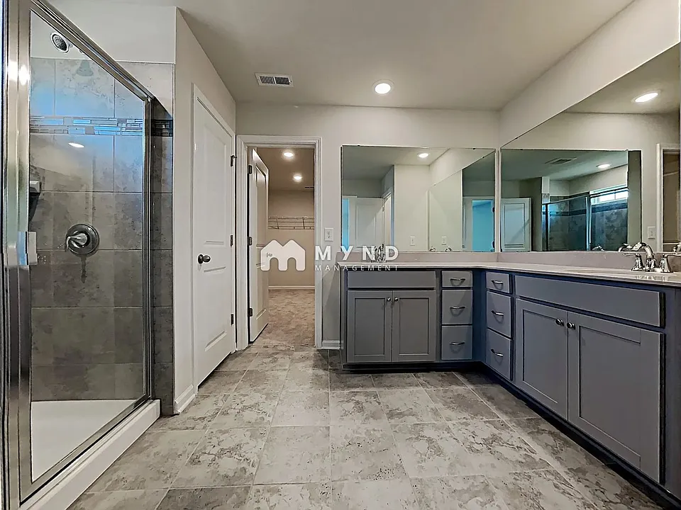 15100 Moulin Court Dr