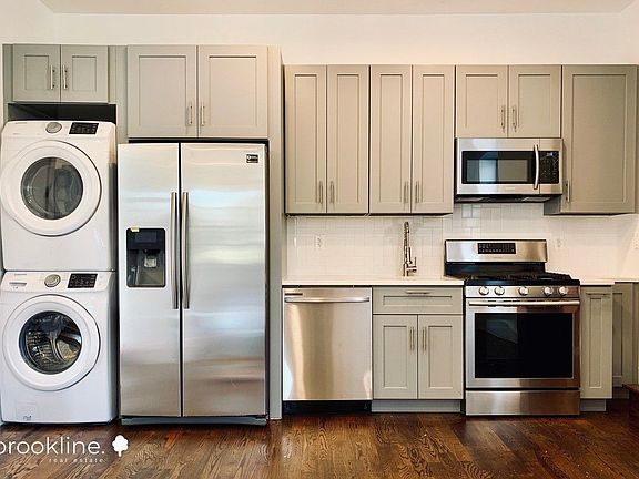 2nd image of 1375 Bedford Ave #1C