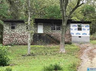 529 Macon Dr, Glencoe, AL 35905