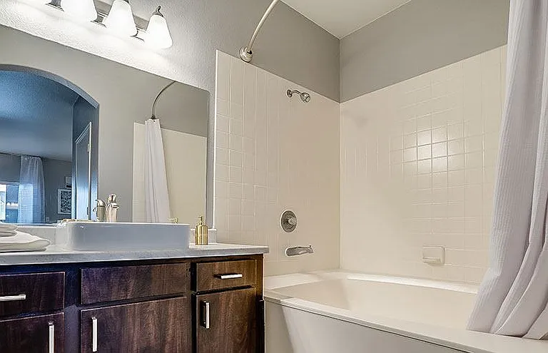 Bloom Apartment Homes — Photo 22