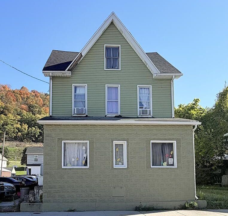 1st image of 213 Horner St