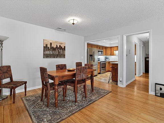 4th image of 2055 Carriage Dr SW #2055H