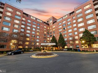 River Place West, Arlington, VA 22209