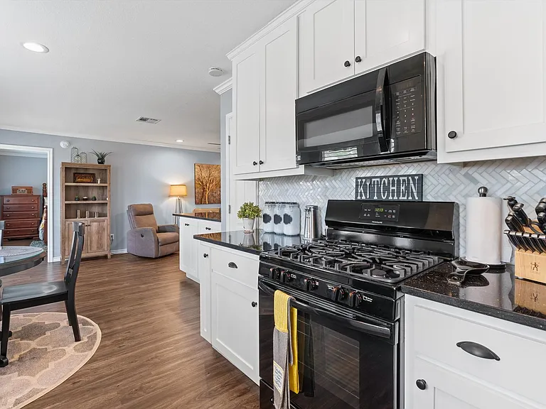 226 Claris Ln — Photo 11