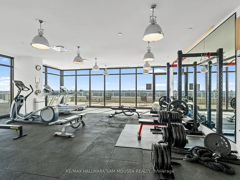 255 Bay St #1208 — Photo 33