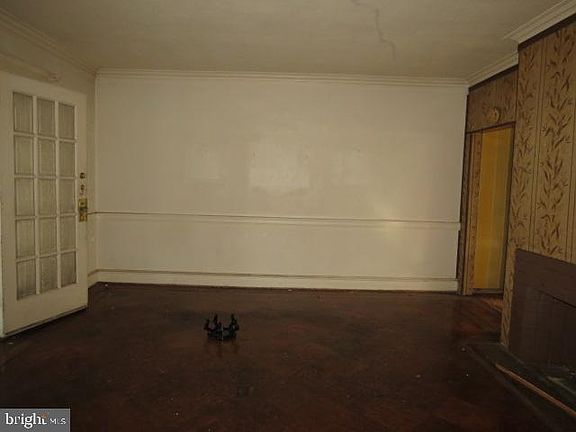 3rd image of 322 E Phil Ellena St