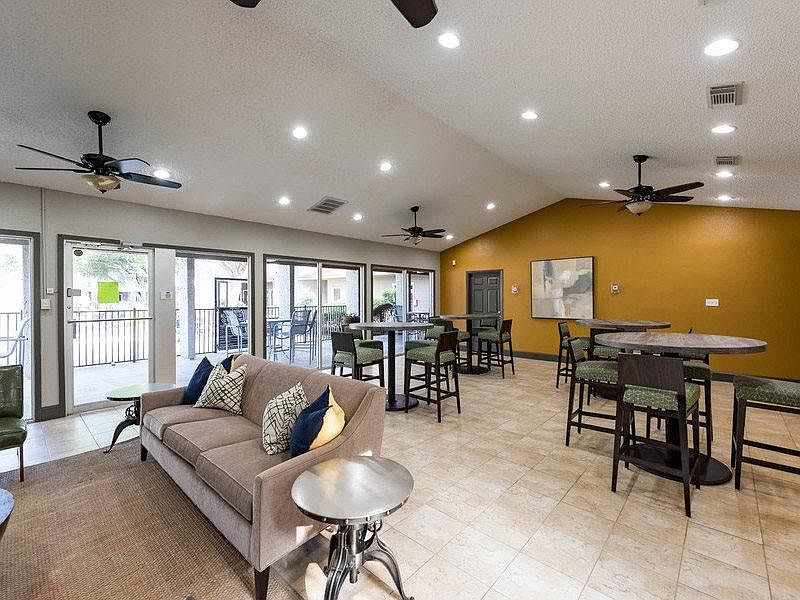 1st image of 3000 Plantation Dr #90