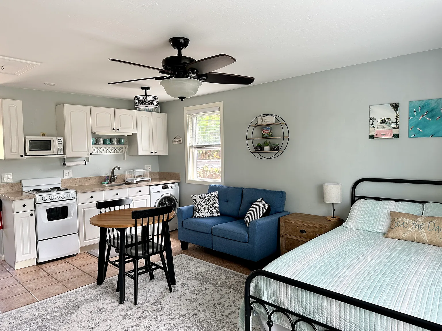 Studio, 300 sqft, $2,000 — Photo 2