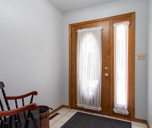 3rd image of 168 Park Place Dr