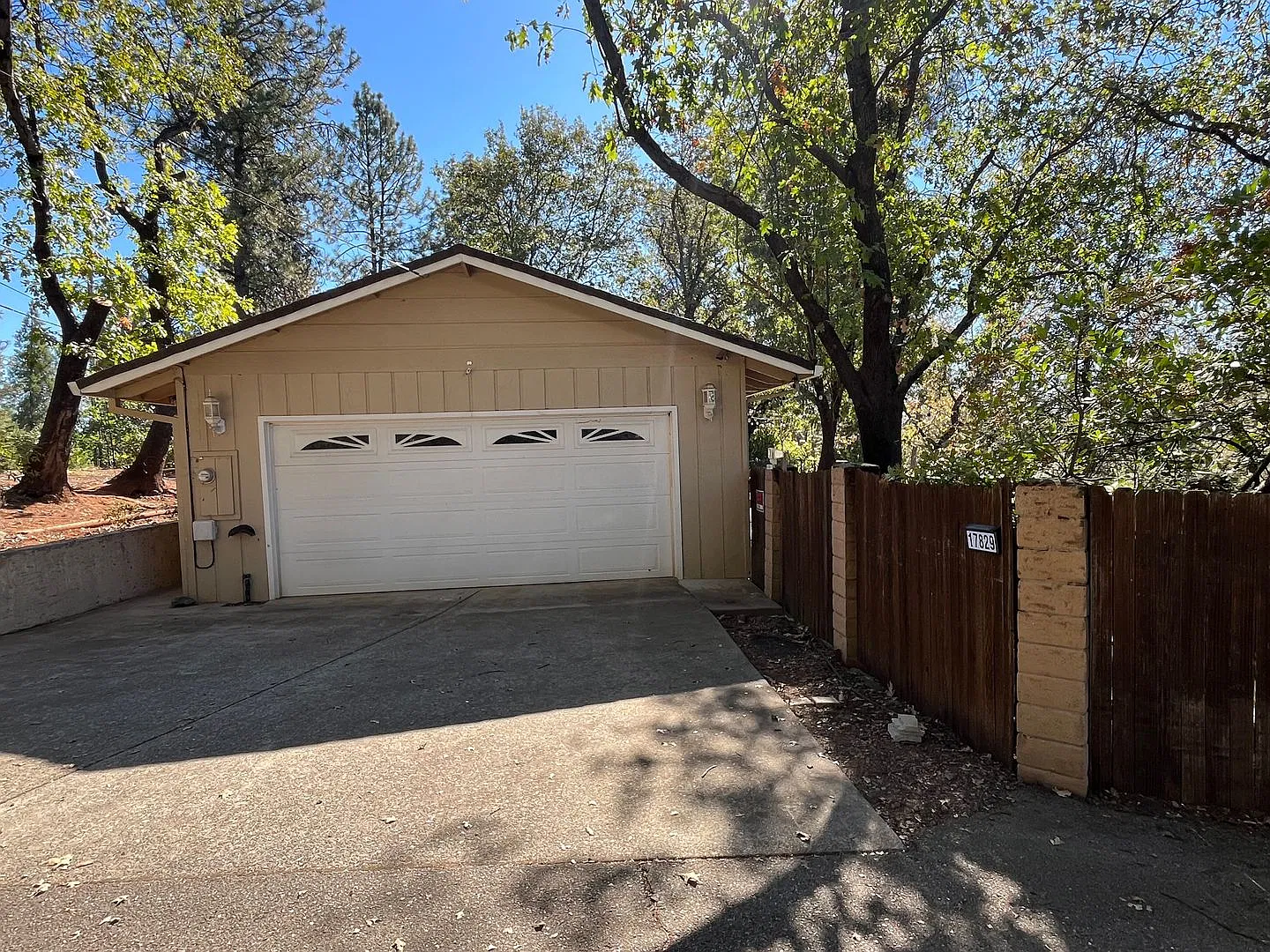 Private Oasis in Ranchera Pines! — Photo 1