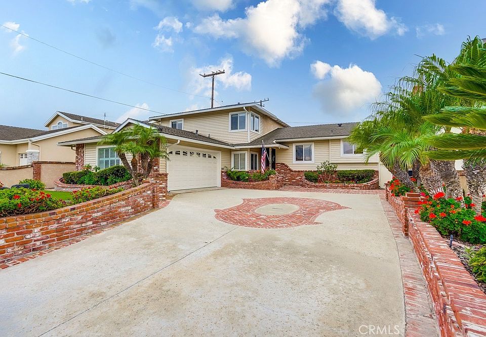1st image of 22715 Juniper Ave