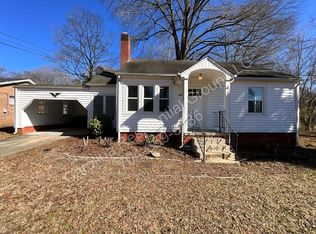 611 Hoover Dr, Lexington, NC 27292