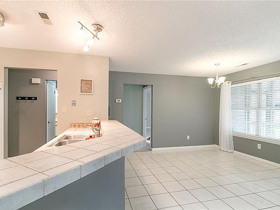 5th image of 5209 Thatcher Way