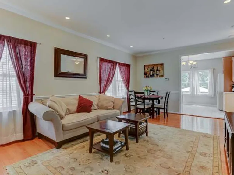 15 Broomall Ave — Photo 7