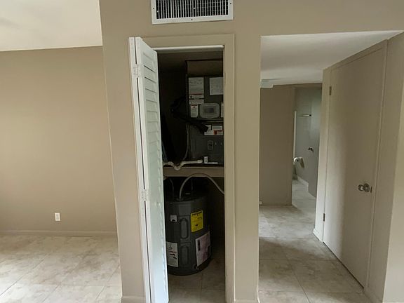 5th image of 5206 SW 91st Ave #3