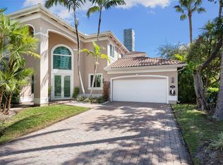 3925 194th Ln #3925, North Miami Beach, FL 33160