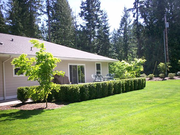 Entertainment sized Trex deck