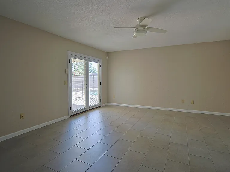 6722 S Martin Ln — Photo 22